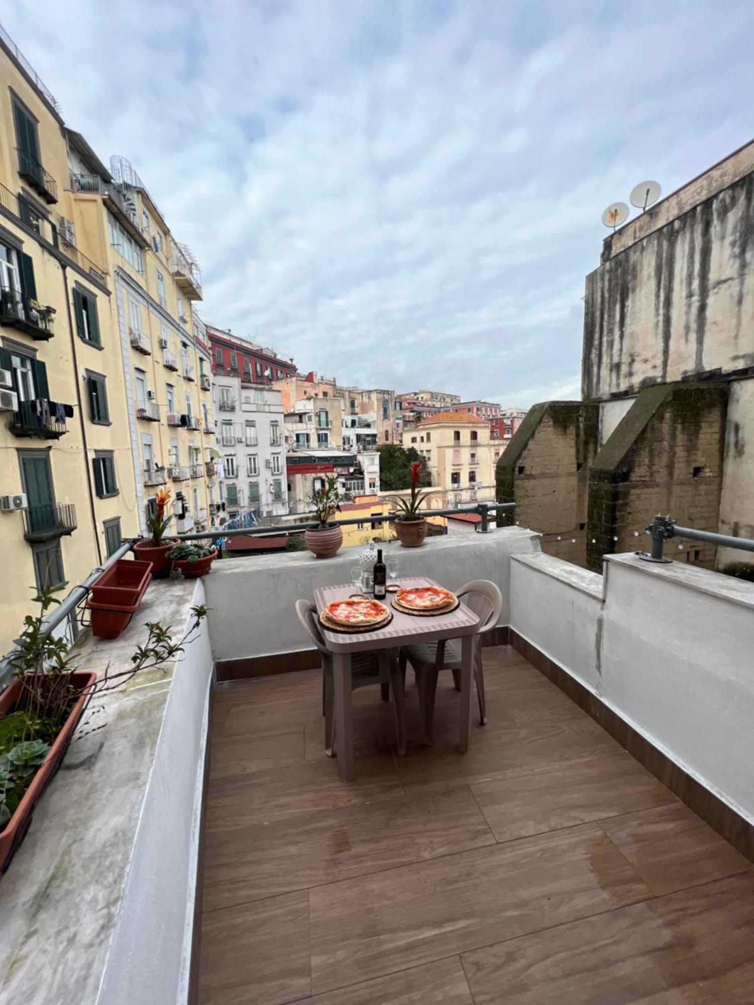 La Casa Di Marty Lejlighed Napoli Eksteriør billede